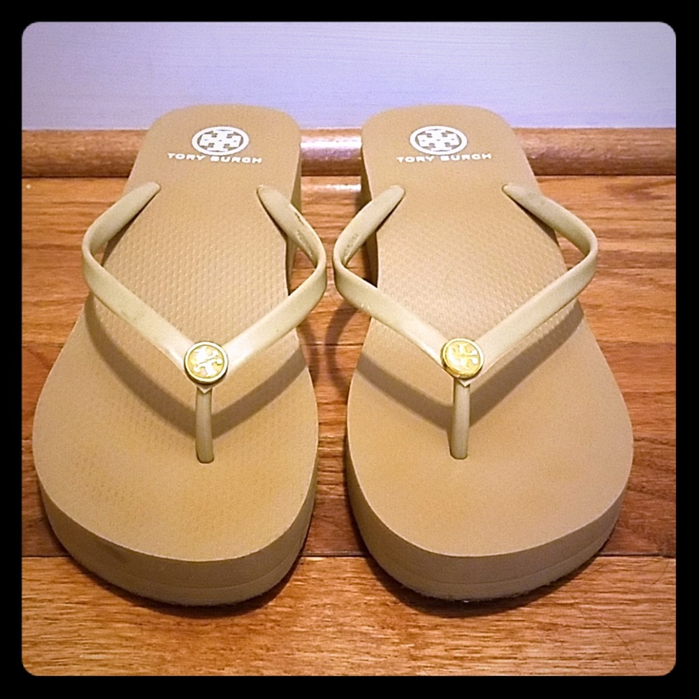 Authentic Tory Burch flip flops size 11